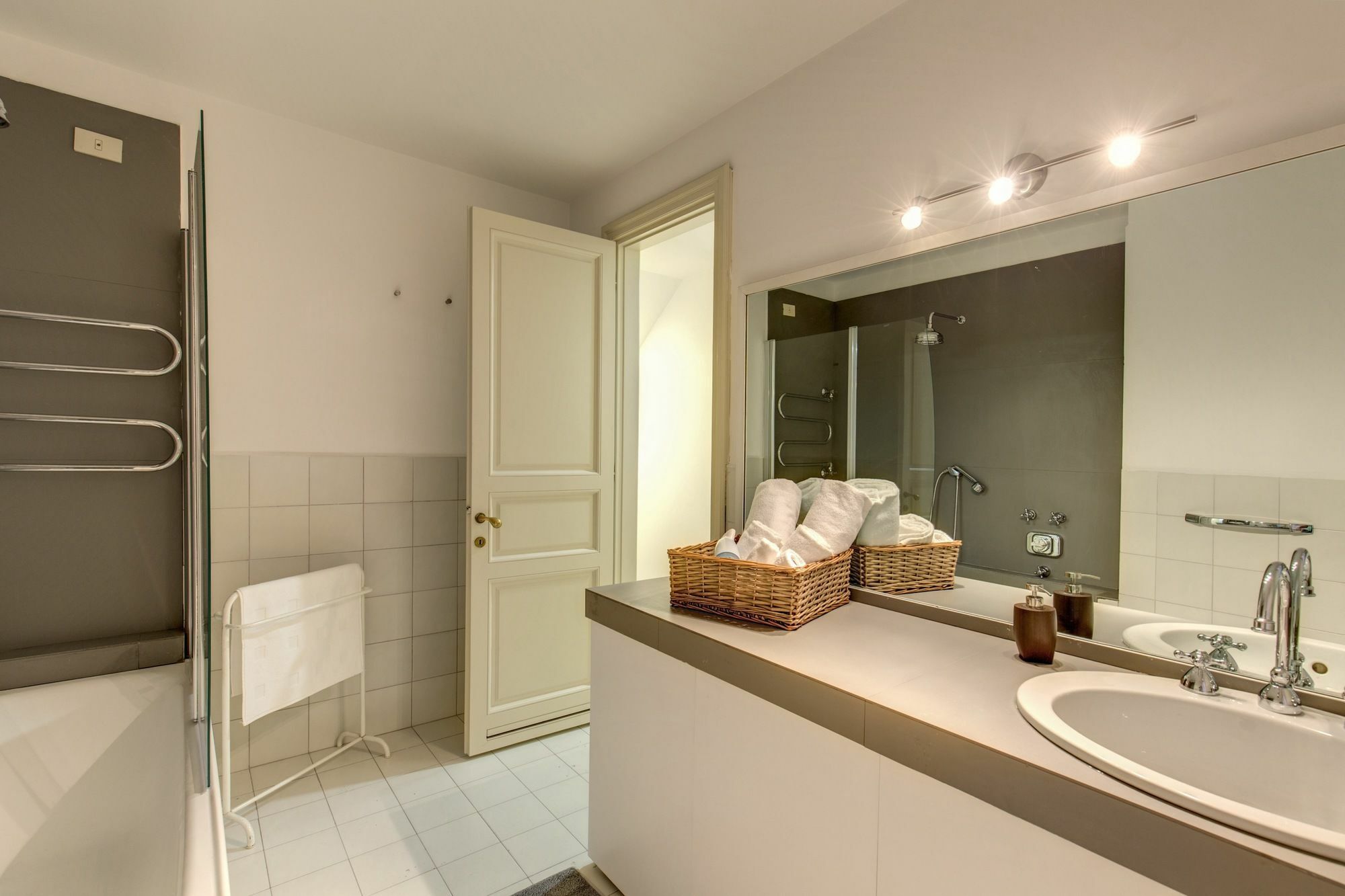 Trevi Miracle Suite Roma Dış mekan fotoğraf